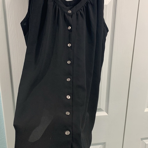 Black Torrid Adjustable Strap Button Down Swing Cami - Picture 8 of 12